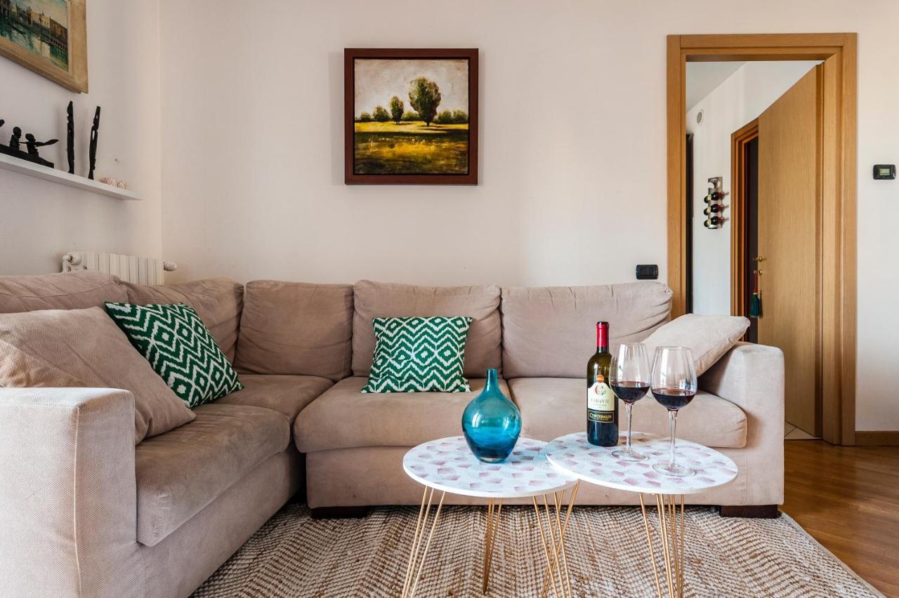 Hostly - Family Home Strada Dell'Olio - Brand New 2Br, 2 Bathrooms With Ac Cascina Exteriér fotografie